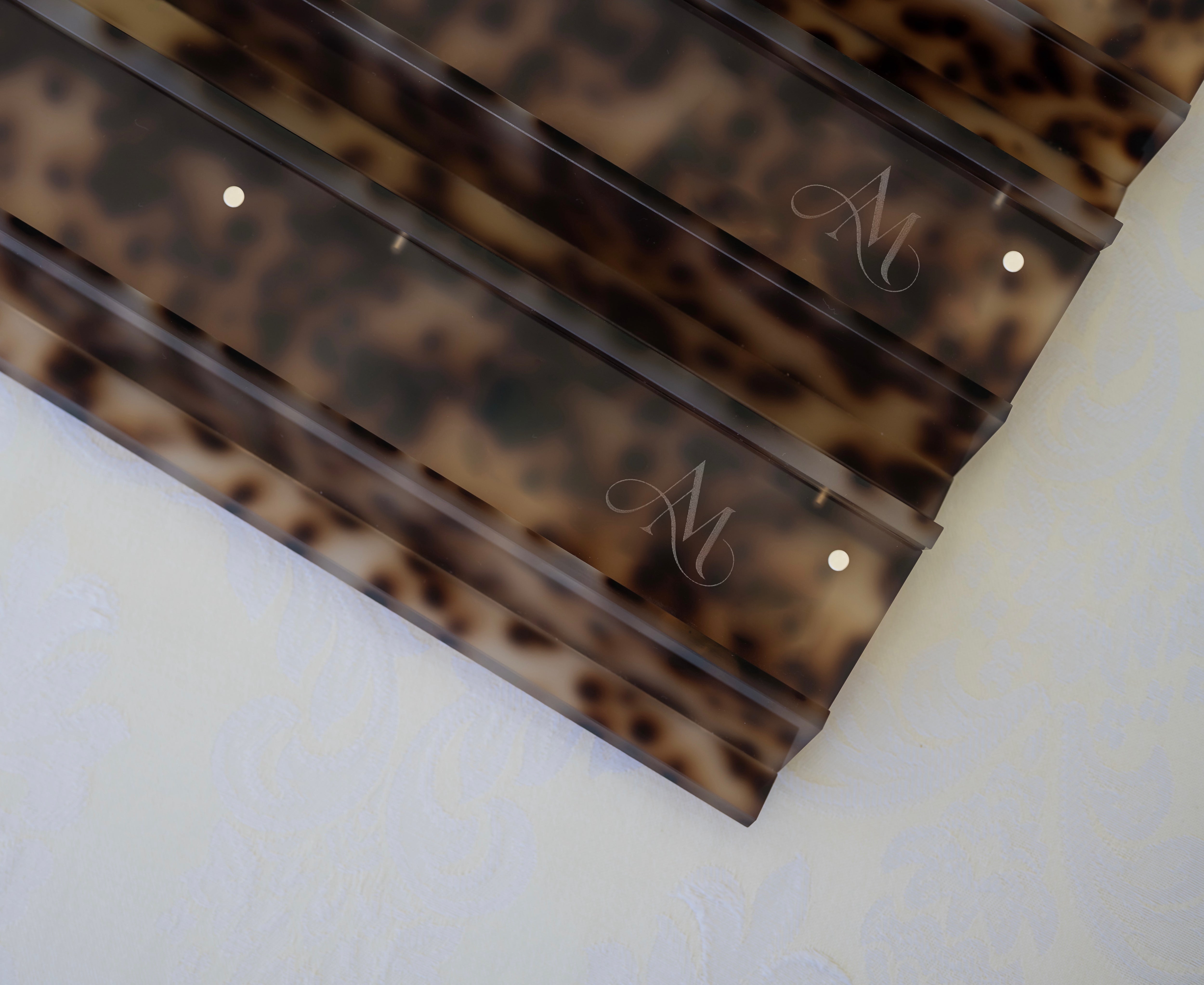 Blonde Tortoiseshell Mahjong Rack Set