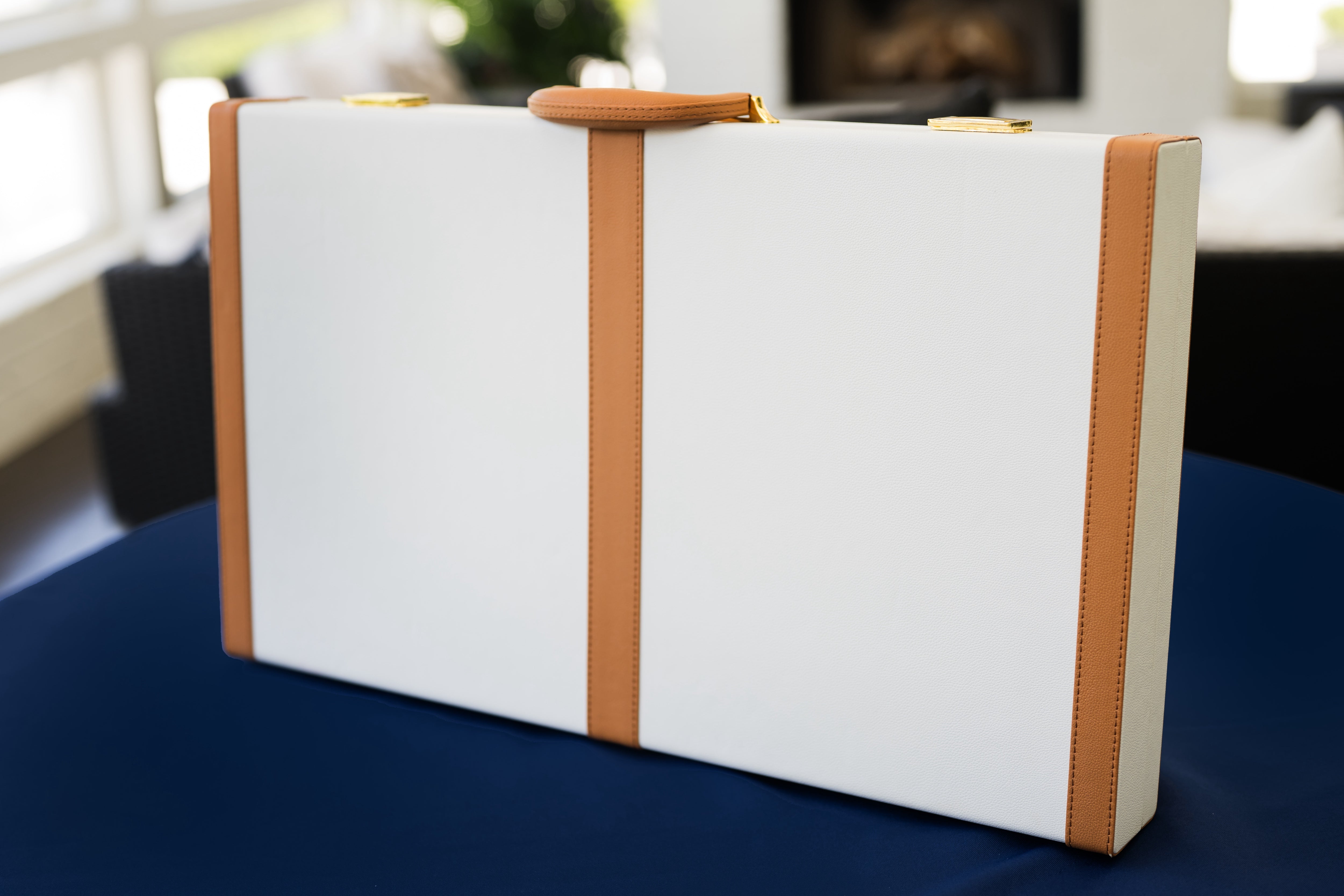 Travel Case: Soft White with Saddle Trim