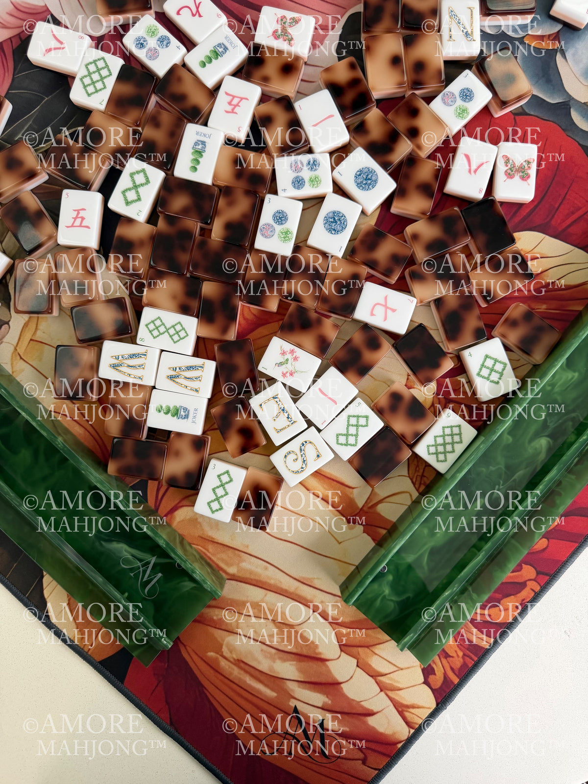 Rich Jade Mahjong Rack Set
